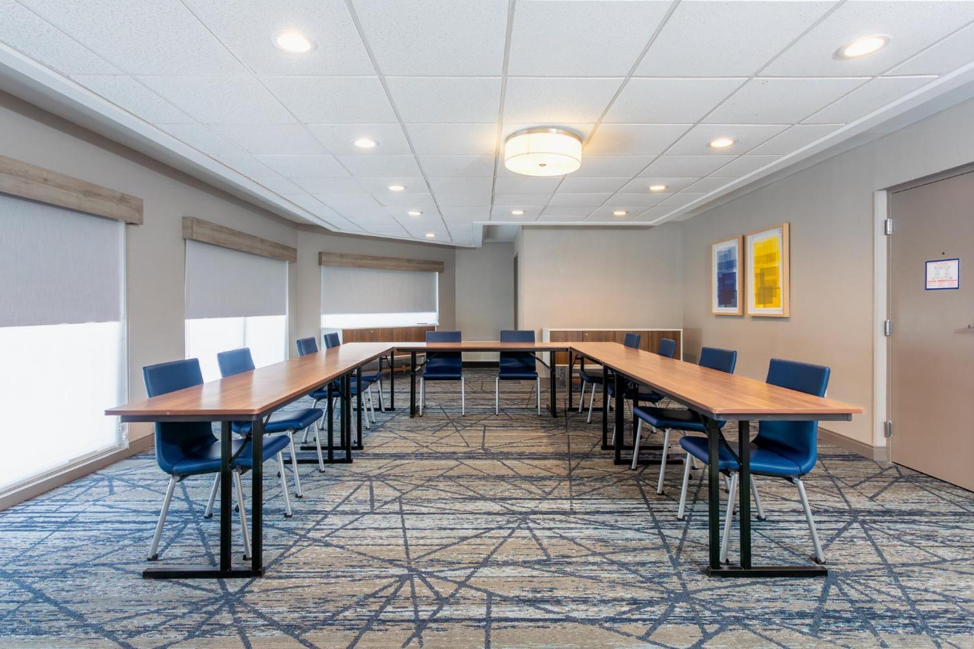 Holiday Inn Express Hotel Clearwater East - Icot Center By Ihg Pinellas Park Exterior photo