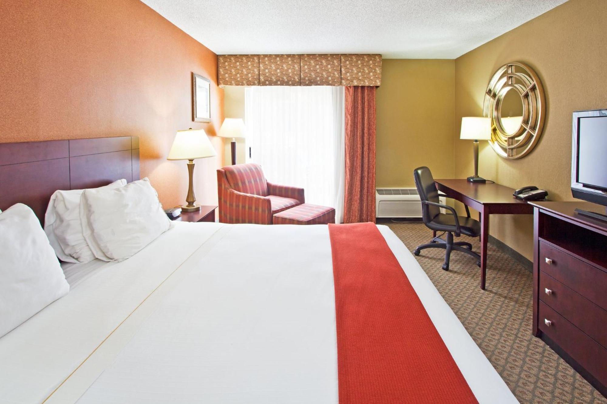 Holiday Inn Express Hotel Clearwater East - Icot Center By Ihg Pinellas Park Exterior photo