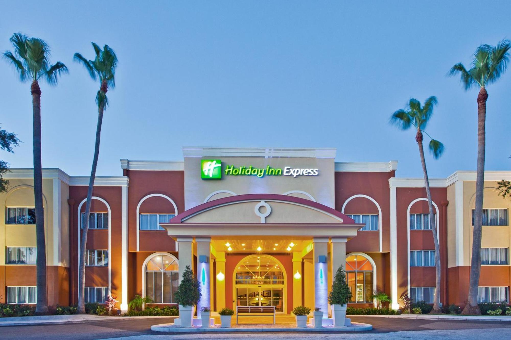 Holiday Inn Express Hotel Clearwater East - Icot Center By Ihg Pinellas Park Exterior photo