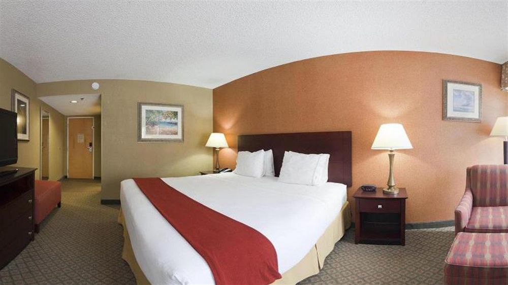 Holiday Inn Express Hotel Clearwater East - Icot Center By Ihg Pinellas Park Exterior photo